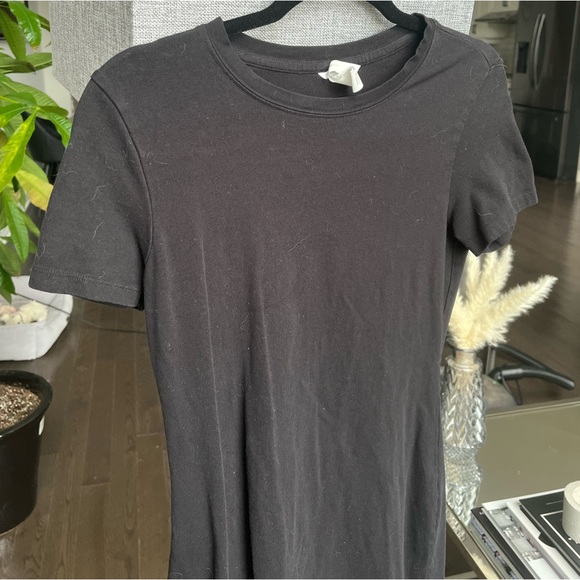 Black H&M Tshirt Dress - Picture 2 of 6